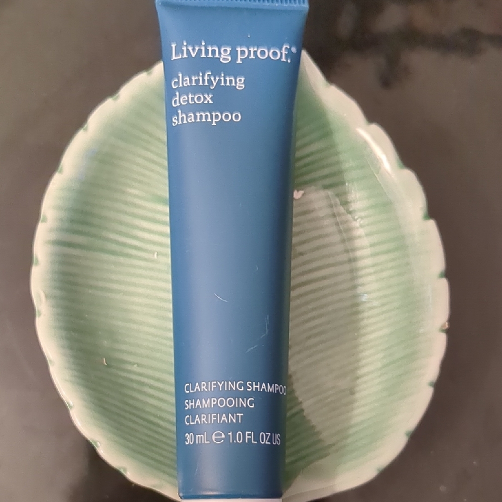 Clarifying Detox Shampoo